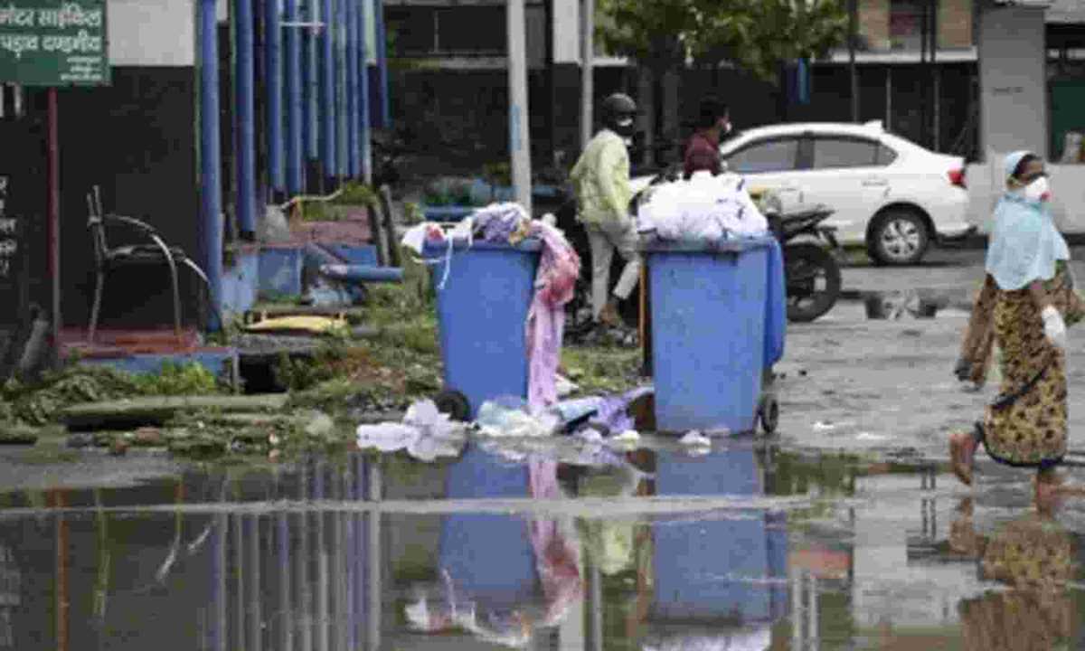 बिहार में मेडिकल कचरा प्रबंधन नहीं होने पर भड़का प्रदूषण नियंत्रण बोर्ड, 1800 से अधिक सरकारी, निजी स्वास्थ्य केंद्रों को नोटिस बिहार में मेडिकल कचरा प्रबंधन नहीं होने पर भड़का प्रदूषण नियंत्रण बोर्ड, 1800 से अधिक सरकारी, निजी स्वास्थ्य केंद्रों को नोटिस